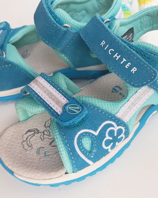 Summer sandals with good support